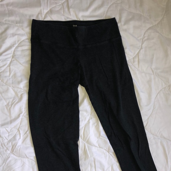 2/ $18 Tna leggings